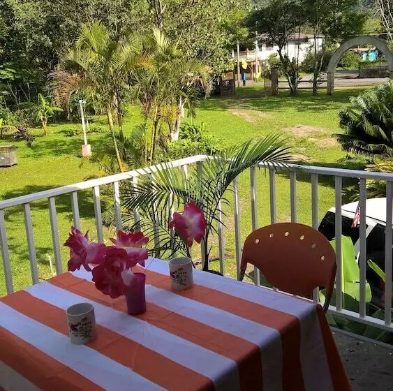 ホテル Cabanas El Valle