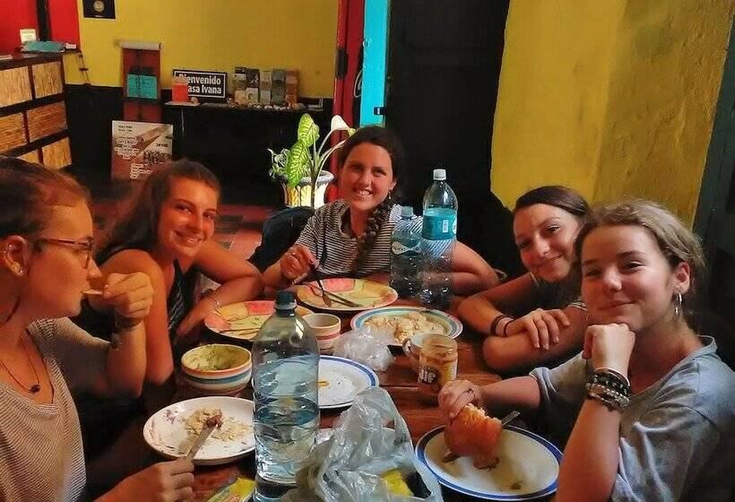 هتل Hostal Casa Ivana Hostel