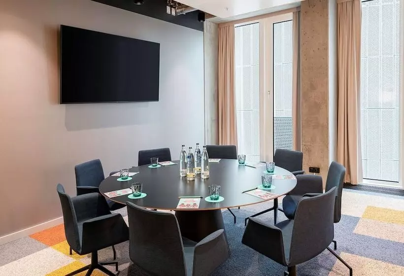 Hotelli Nhow Frankfurt