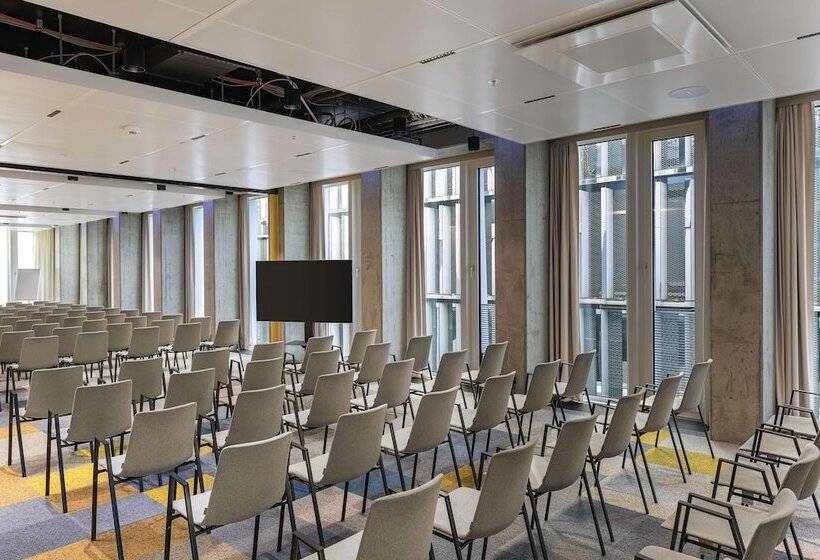 فندق Nhow Frankfurt