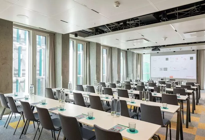 Hotelli Nhow Frankfurt