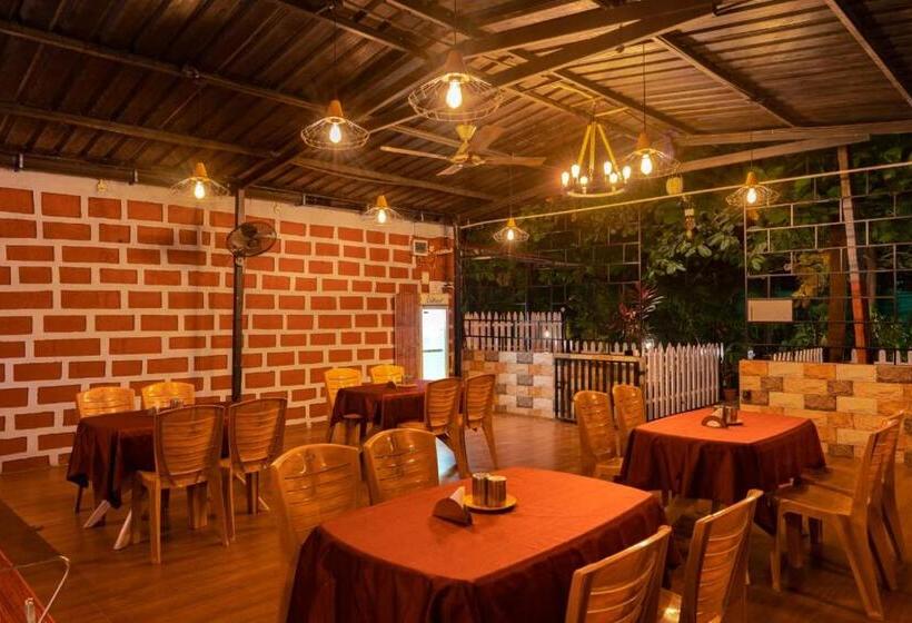 Отель Dandeli Jungle Resort