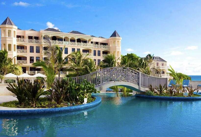 استراحتگاه Hilton Grand Vacations Club The Crane Barbados