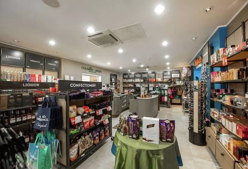 استراحتگاه Hilton Grand Vacations Club The Crane Barbados