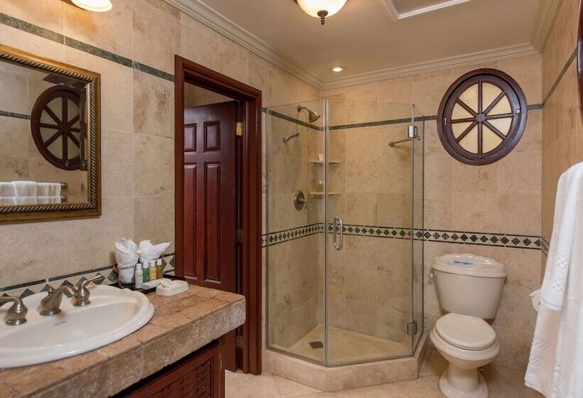 استراحتگاه Hilton Grand Vacations Club The Crane Barbados