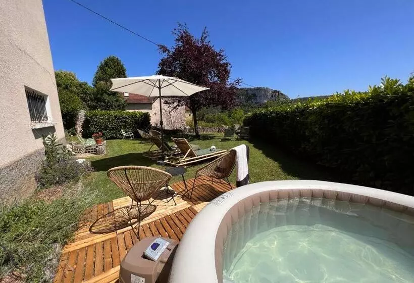 Aamiaismajoitus (B&B) Demeure Du Mas De Bessac