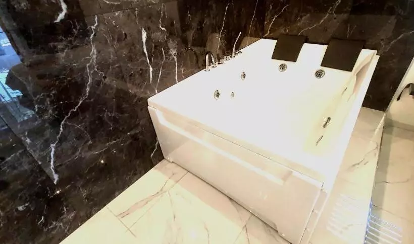 تختخواب و صبحانه Ercolano Luxury Suite