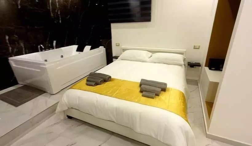 تختخواب و صبحانه Ercolano Luxury Suite