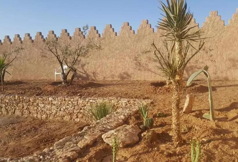Aamiaismajoitus (B&B) Ksar Montana Hôtel, Chambres Piscine
