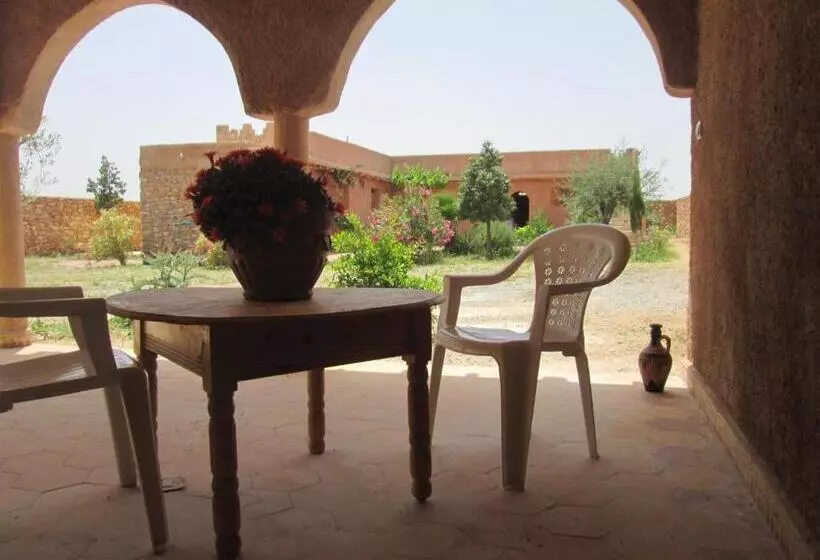 Aamiaismajoitus (B&B) Ksar Montana Hôtel, Chambres Piscine