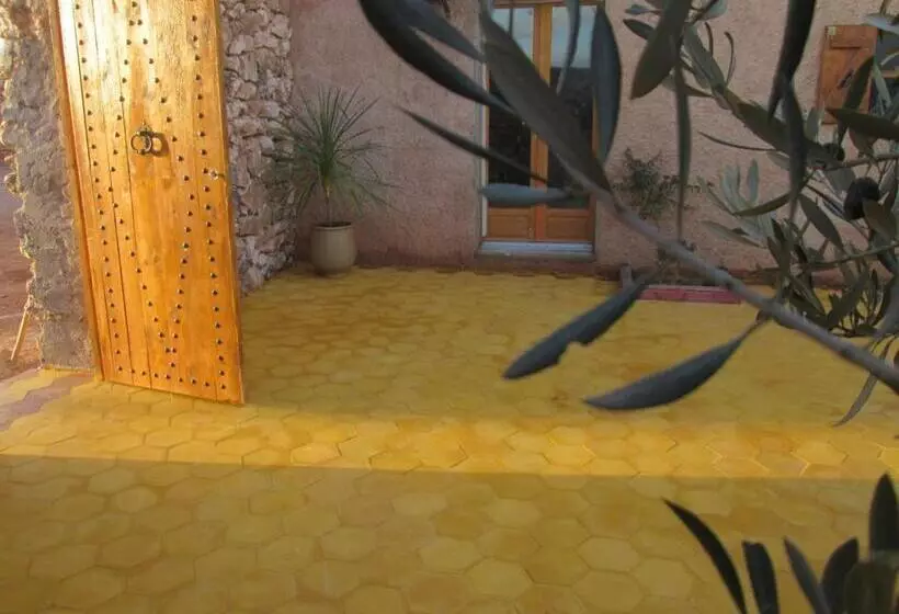 Aamiaismajoitus (B&B) Ksar Montana Hôtel, Chambres Piscine