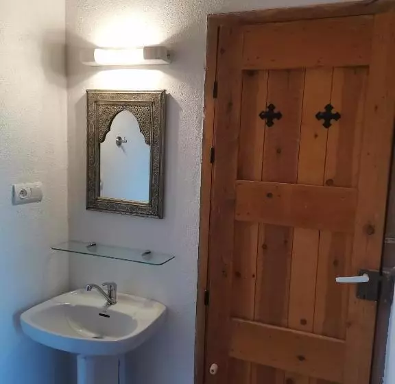 Aamiaismajoitus (B&B) Ksar Montana Hôtel, Chambres Piscine