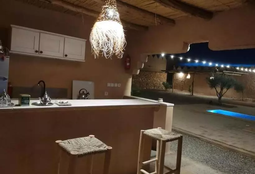 Aamiaismajoitus (B&B) Ksar Montana Hôtel, Chambres Piscine