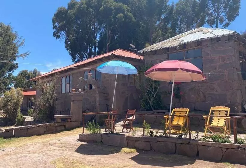تختخواب و صبحانه Taquile Lodge Un Lugar De Ensueño