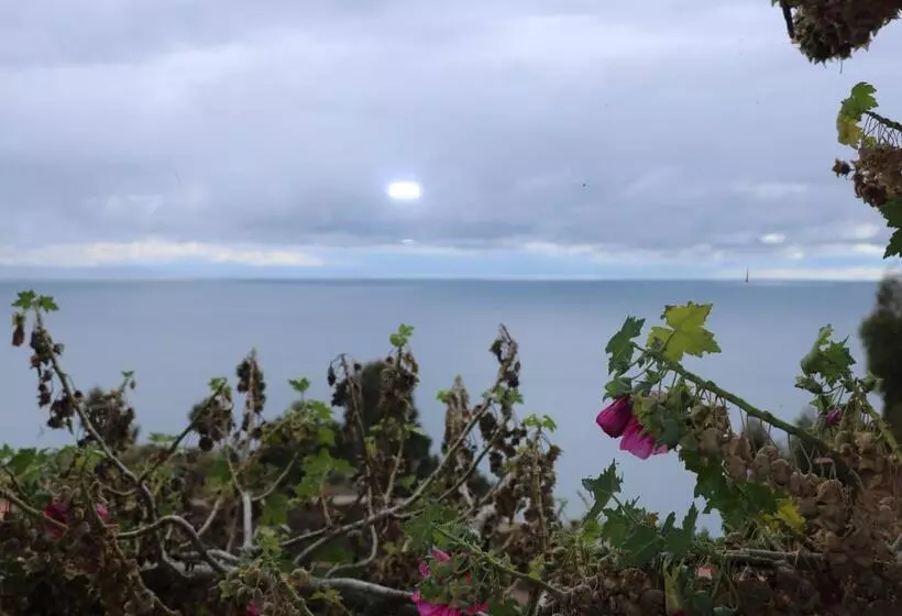 تختخواب و صبحانه Taquile Lodge Un Lugar De Ensueño