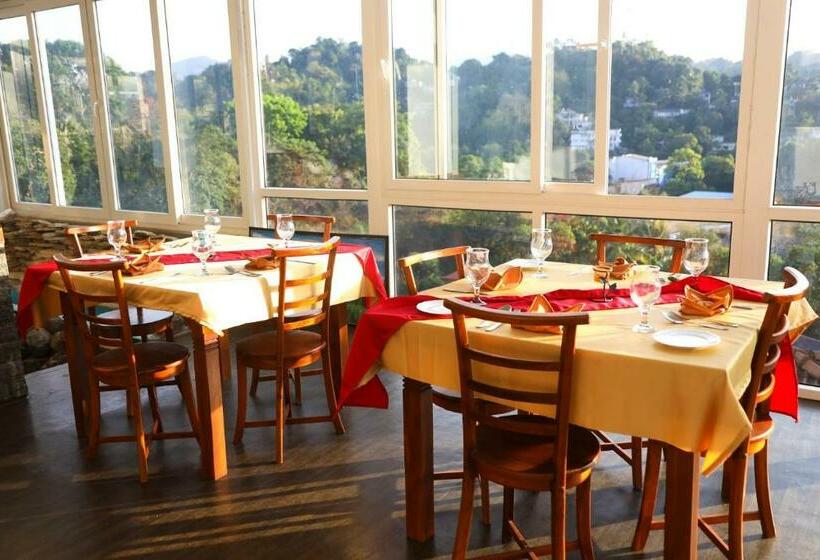 Hotel Crown & Crown Kandy