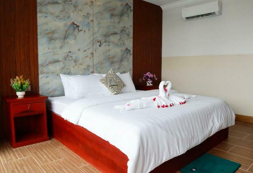 فندق Golden Crab Boutique