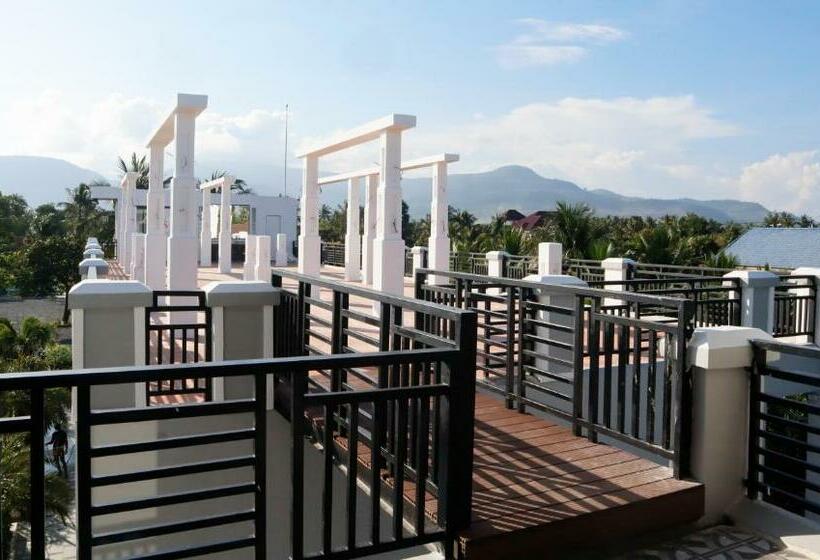 فندق Golden Crab Boutique