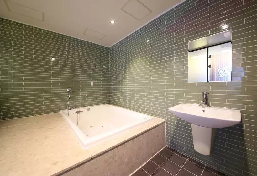 Hotel Moonbay