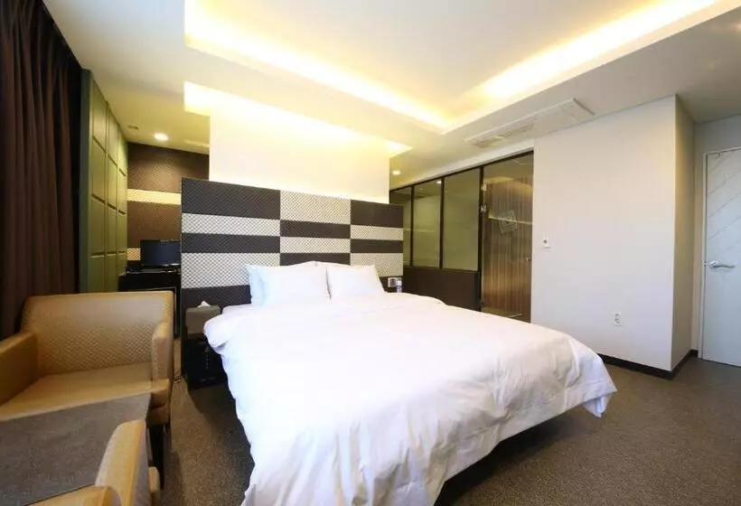Hotel Moonbay