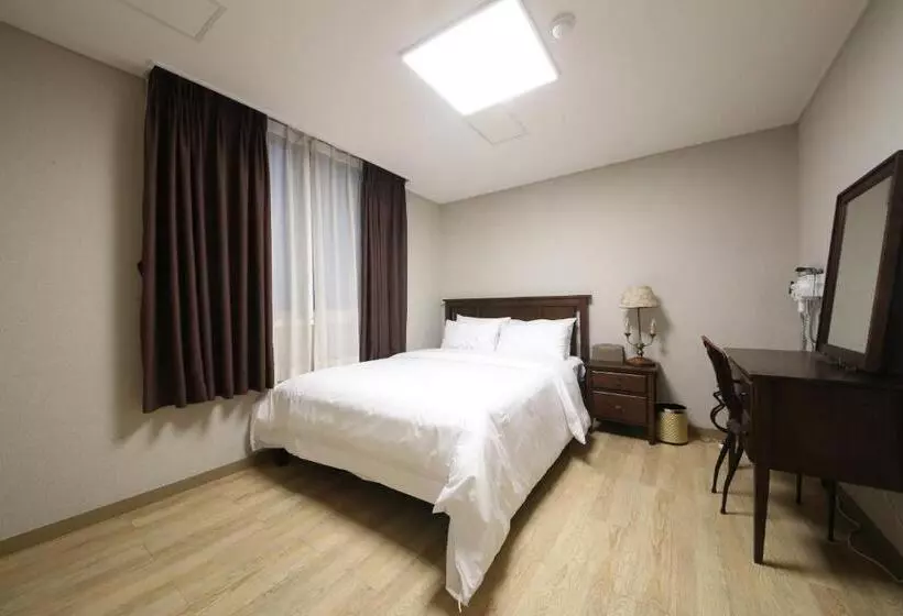 Hotel Moonbay