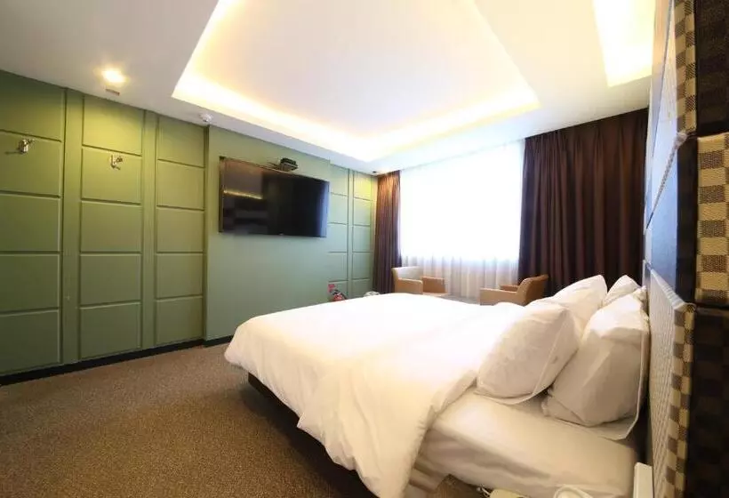 Hotel Moonbay