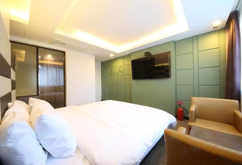 Hotel Moonbay