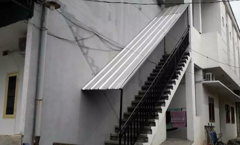 Hotelli Oyo 90939 Guesthouse Yansen Residence