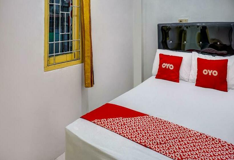 בית מלון כפרי Oyo 90939 Guesthouse Yansen Residence