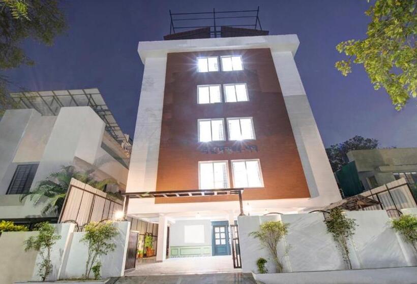 Hotel Treebo Chandraprasth Residency