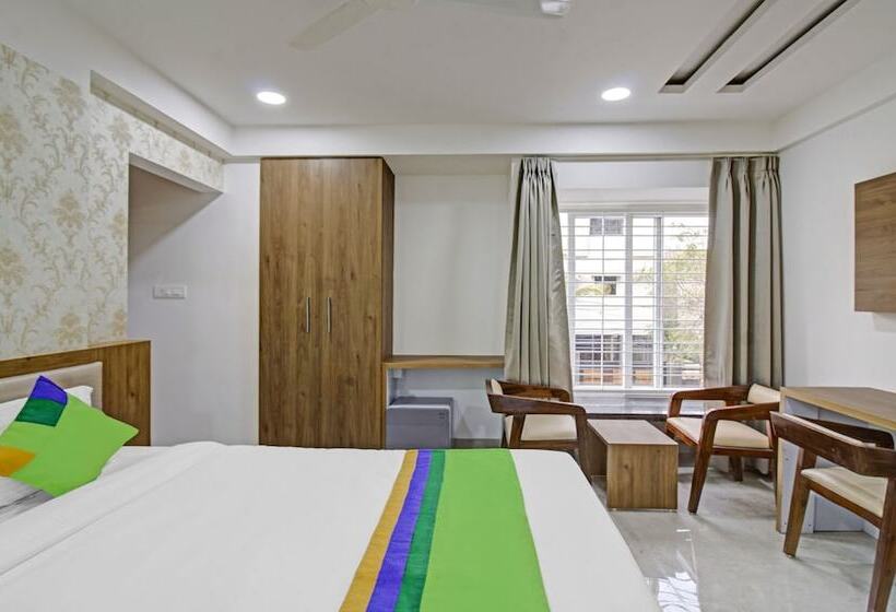 Hotel Treebo Chandraprasth Residency