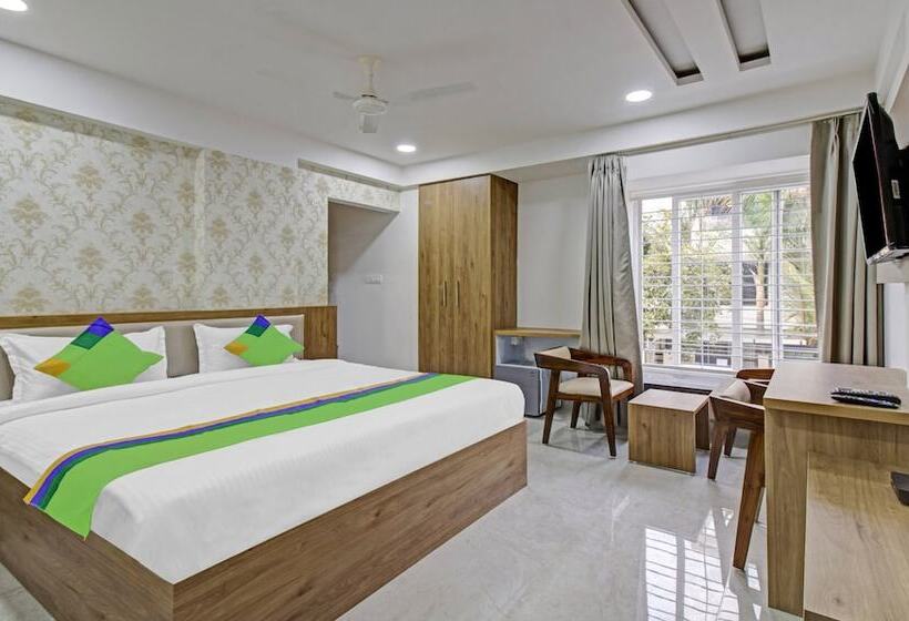 Hotel Treebo Chandraprasth Residency
