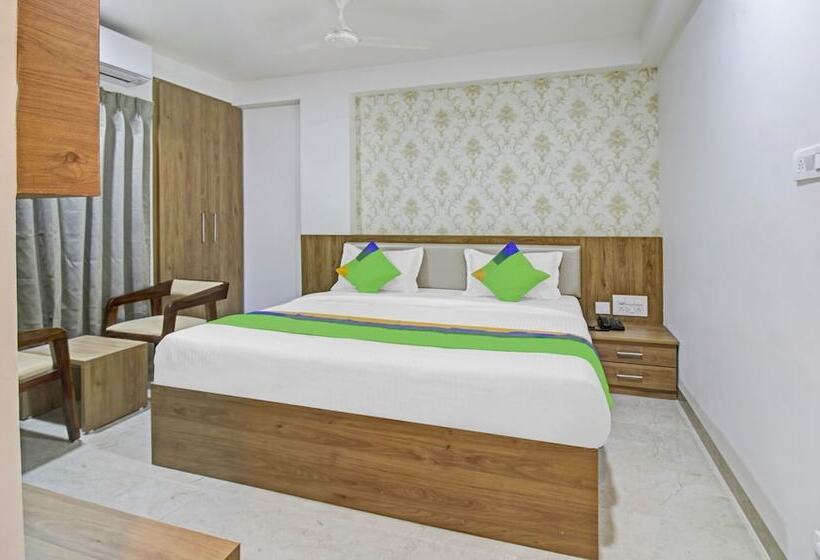 Hotel Treebo Chandraprasth Residency