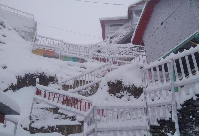 מוטל The Wonderland Cottages & Cafe