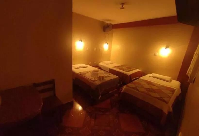 پانسیون Hostal Kan Kun Ii