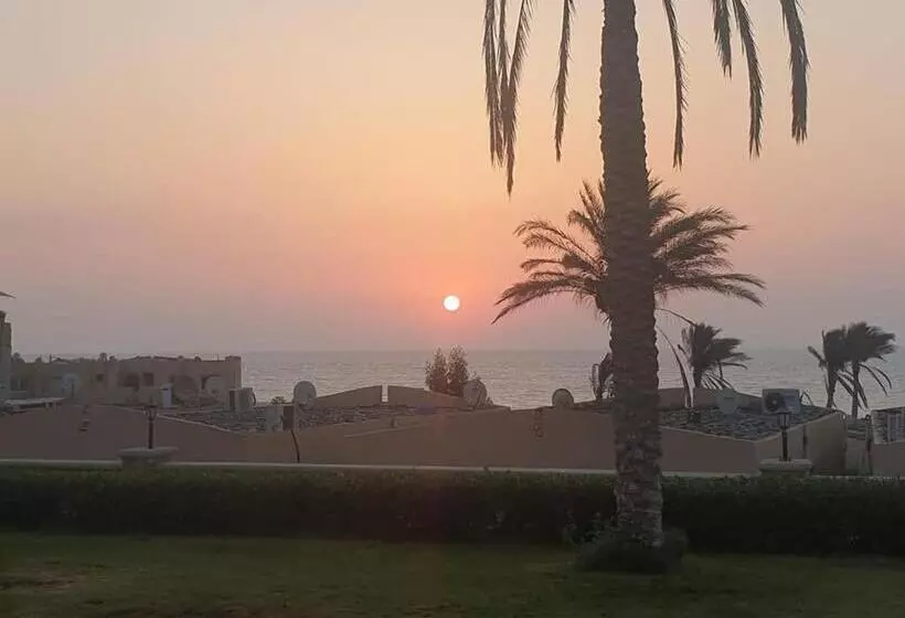 Stella Di Mare Sea View   Amazing Two Bedrooms Standalone Chalet   Families Only