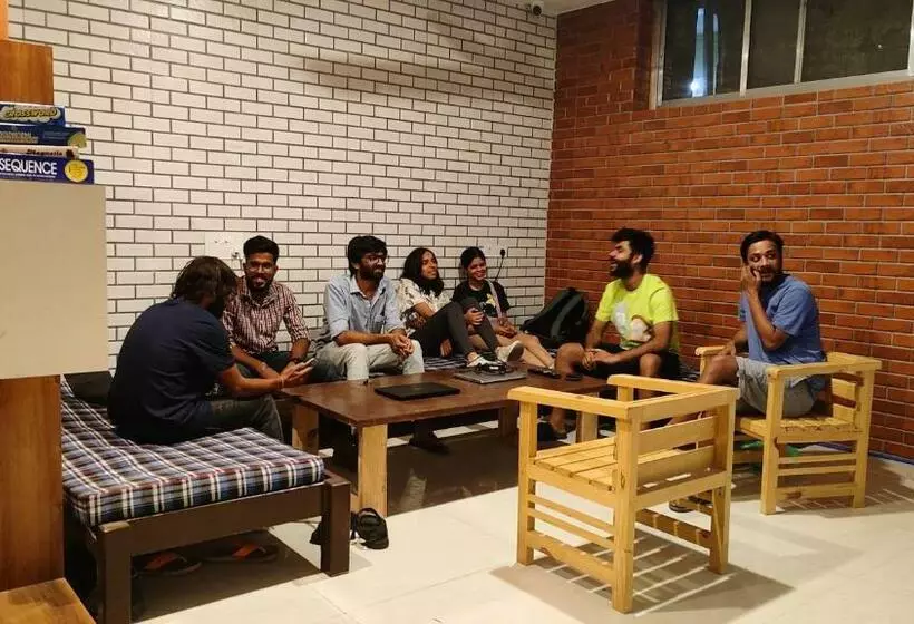 Tatsat Hostel