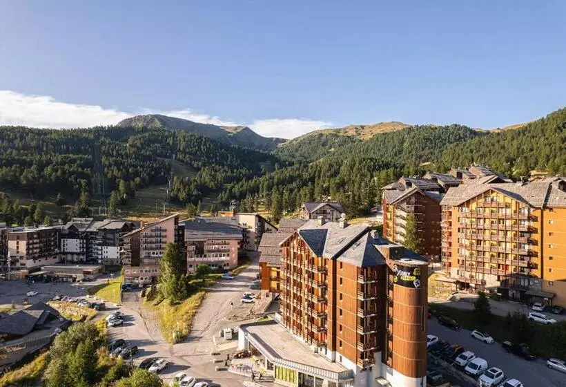 Travelski Home Select   Résidence & Hostel Yoonly & Friends