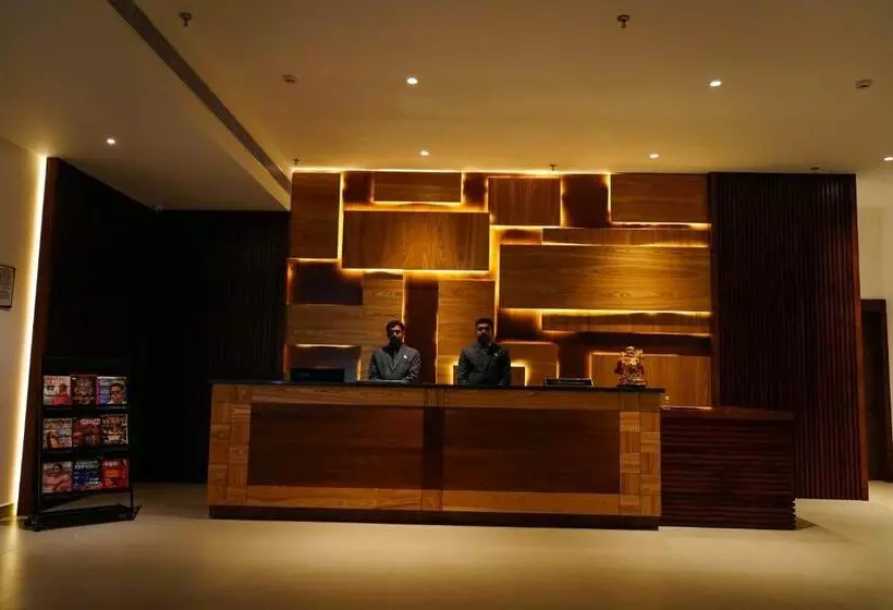 Ark Hotel And Convention Centre