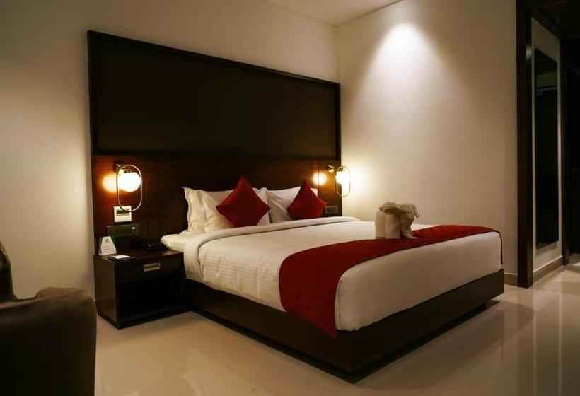 Ark Hotel And Convention Centre