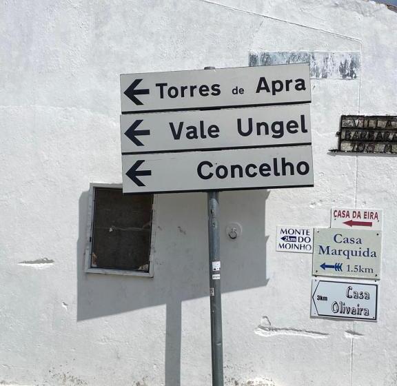 تختخواب و صبحانه Adamah Vayu Casa Serenida