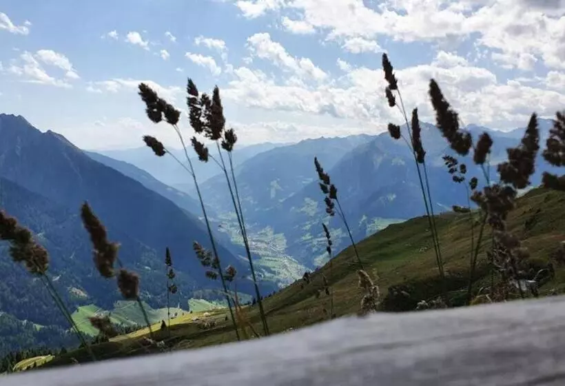 Aamiaismajoitus (B&B) Almgasthaus Flecknerhütte
