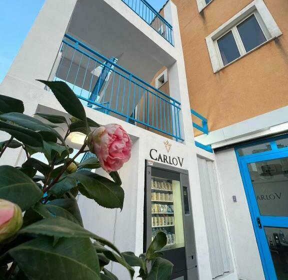 צימר Carlo V   Holiday Rooms