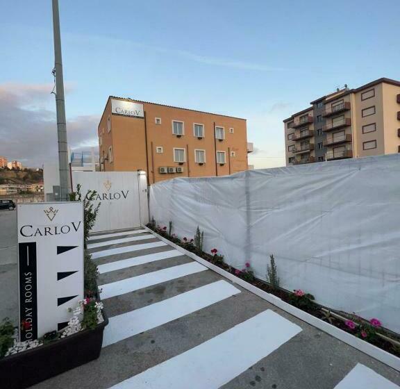 צימר Carlo V   Holiday Rooms