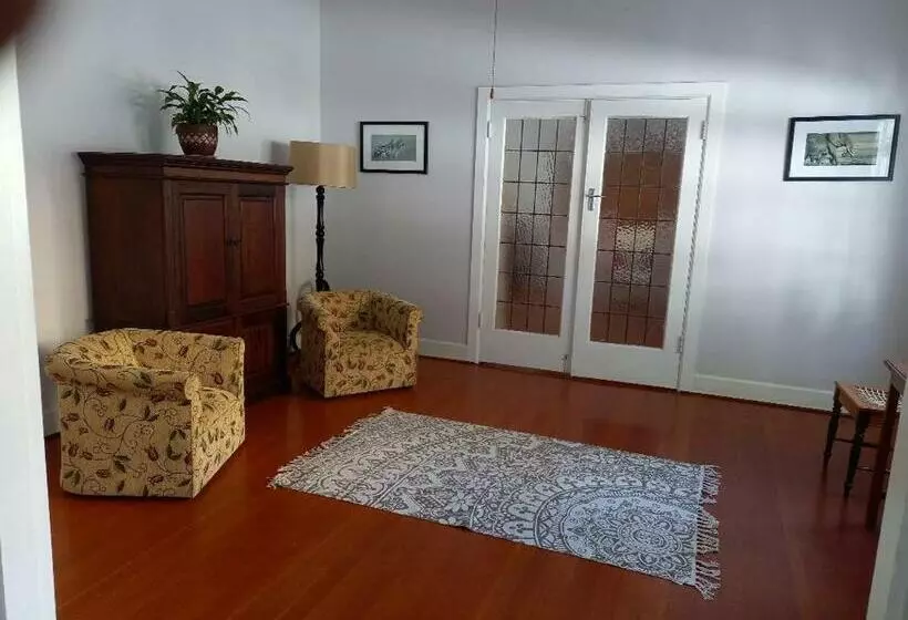 تختخواب و صبحانه Innes Road Durban Accommodation Private Double Room With Private Bathroom