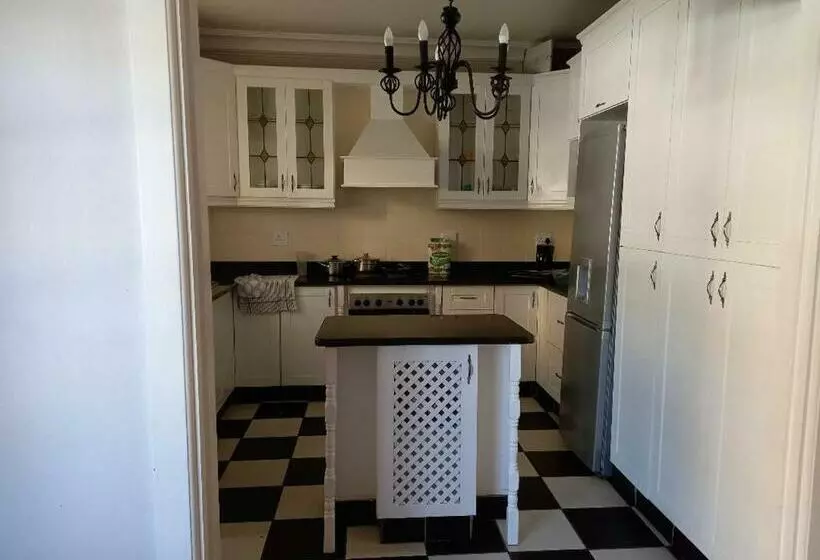 تختخواب و صبحانه Innes Road Durban Accommodation Private Double Room With Private Bathroom