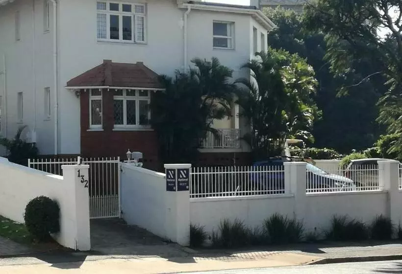 تختخواب و صبحانه Innes Road Durban Accommodation Private Double Room With Private Bathroom