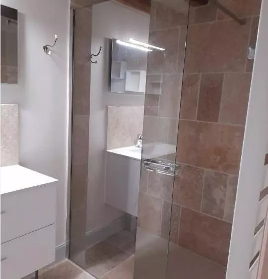 Aamiaismajoitus (B&B) Suite De Charme Dans Une Maison Charentaise