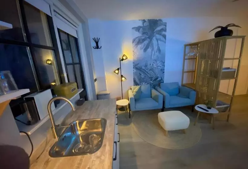 ベッドアンドブレックファースト Vakantiehuisje Het Kiekje