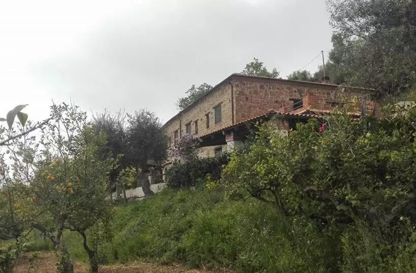 ホテル Agriturismo Santa Barbara